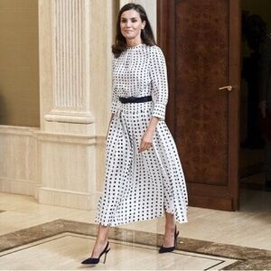 Queen Dress Massimo Dutti Black and White Patterned Dress